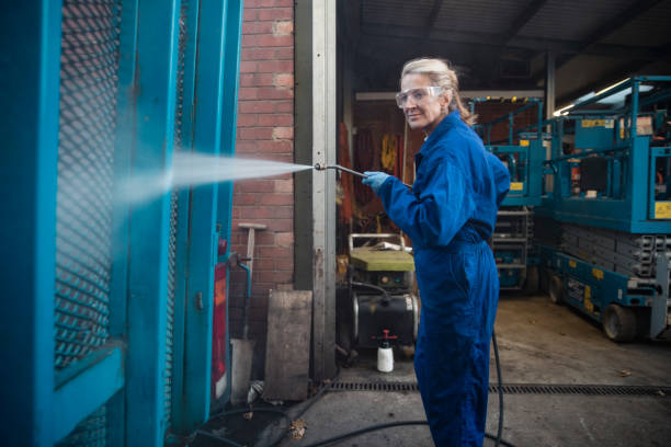 Best Affordable Pressure Washing  in Town N Country, FL